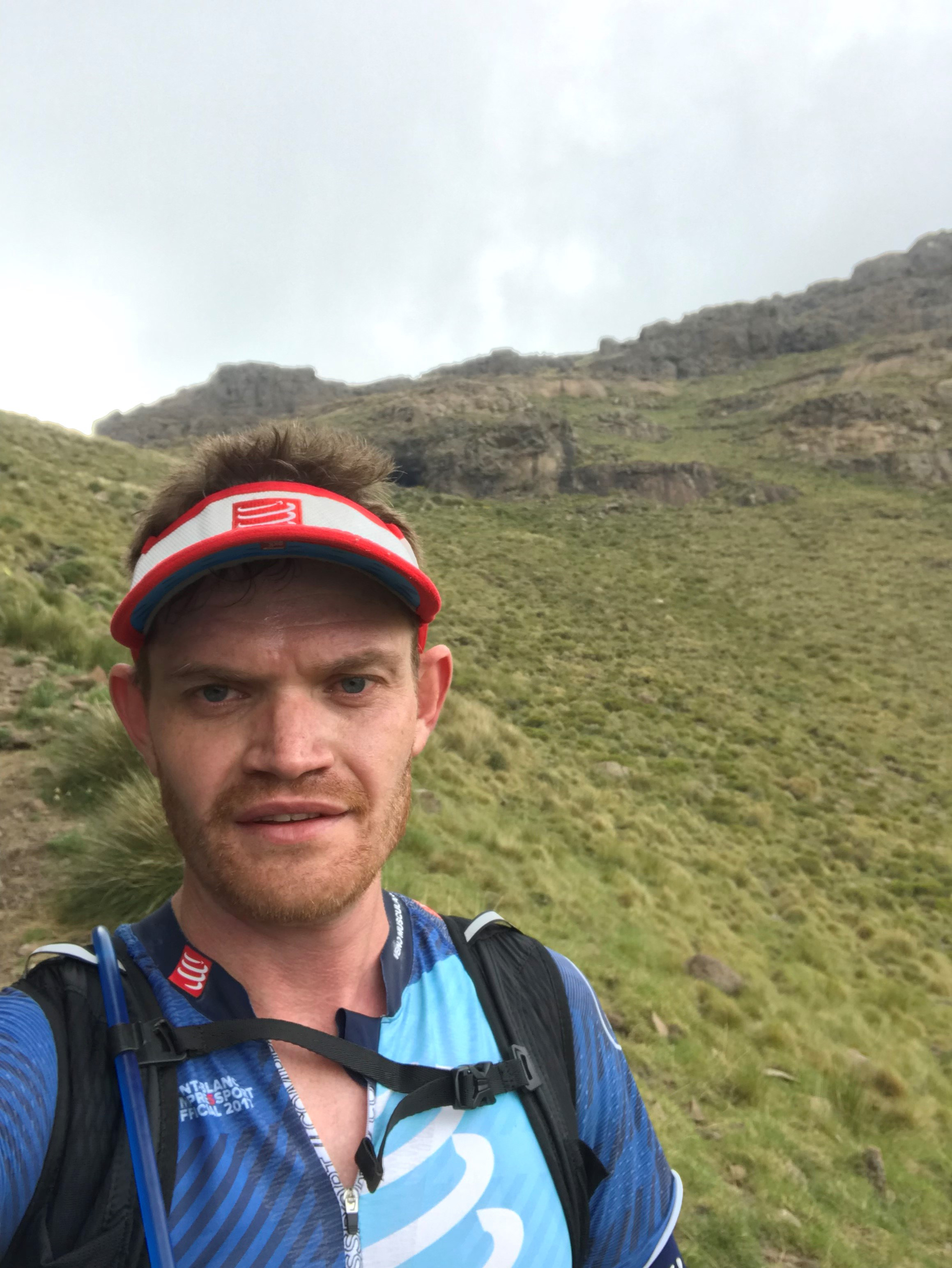+/- 3,000m